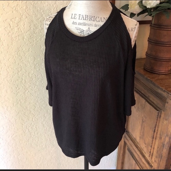 H&M Top - Picture 3 of 4